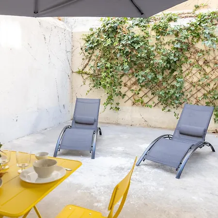 Sunny Patio Flat-3